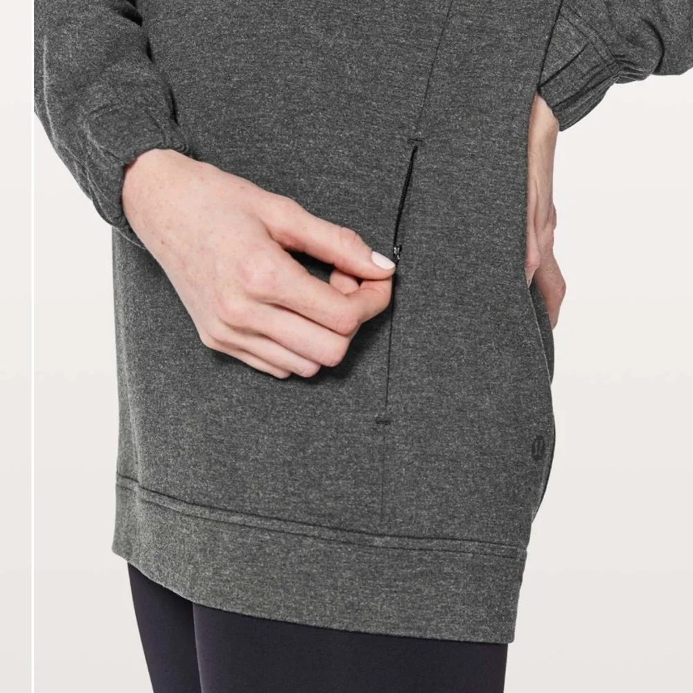 Lululemon Twisted & Tucked Long Sleeve pullover shirt size 4